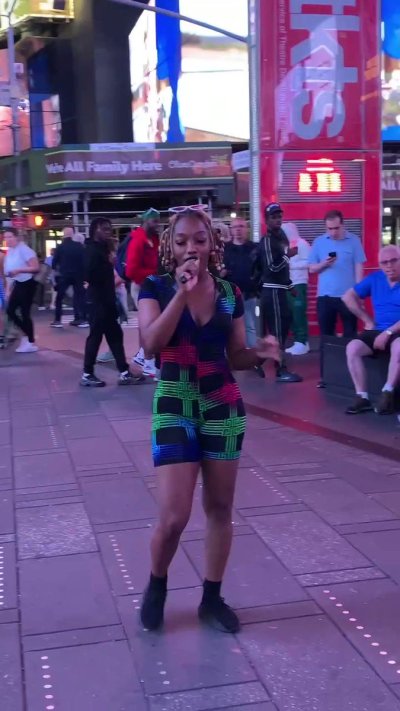 Watch IAMNICOLECASH's leaked NSFW video on TwXstars