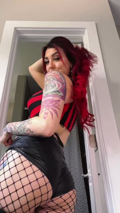 Watch ✨Lizzi Blake✨'s leaked NSFW video on TwXstars