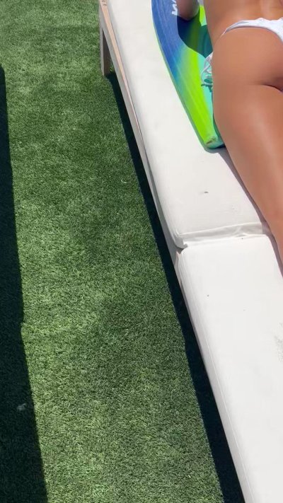 Watch Skylar Mae's leaked NSFW video on TwXstars