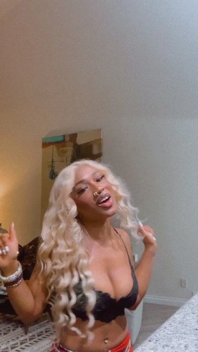 Watch IndieMarieee✨'s leaked NSFW video on TwXstars