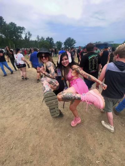 Watch awlivv's leaked NSFW video on TwXstars