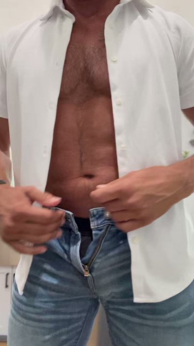 Watch DaddyD's leaked NSFW video on TwXstars