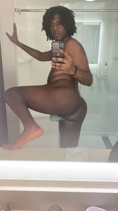 Watch LocdSuccubus💋🦇's leaked NSFW video on TwXstars