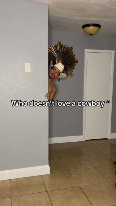 Watch Osvaldo Mireles 👨🏻's leaked NSFW video on TwXstars