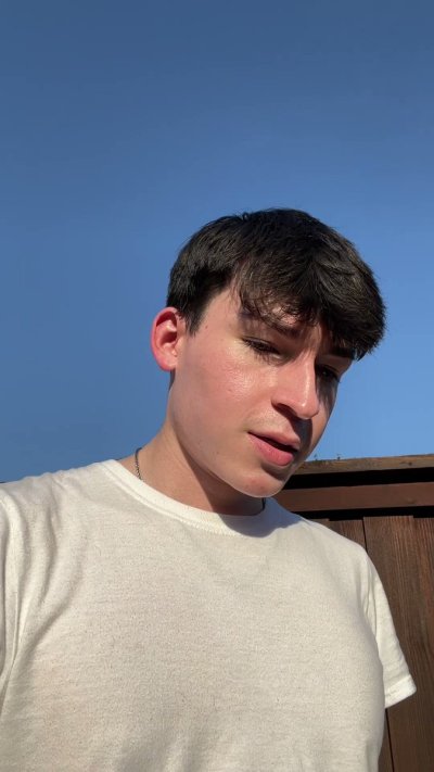 Watch Devin Holt's leaked NSFW video on TwXstars