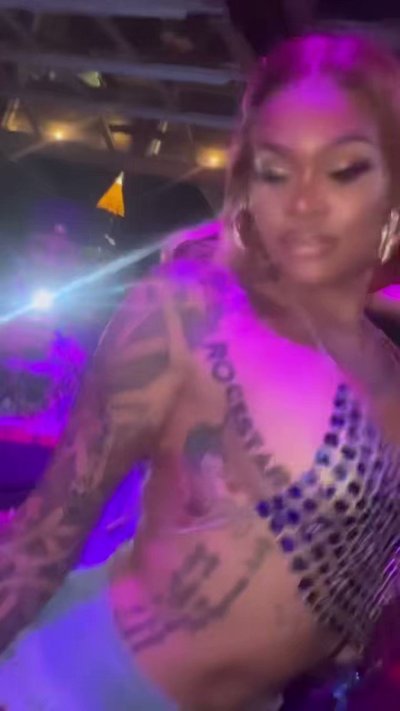 Watch ParisLewinsky's leaked NSFW video on TwXstars