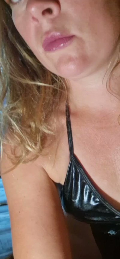 Watch 🔞🔞 Angela Deep 🔞🔞's leaked NSFW video on TwXstars