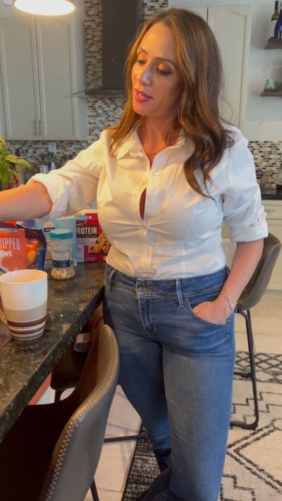 Watch AriellaFerrera's leaked NSFW video on TwXstars