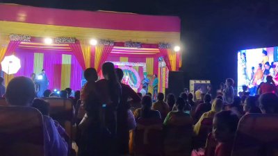 Watch Arun Thareja,'s leaked NSFW video on TwXstars