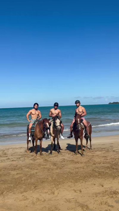 Watch Osvaldo Mireles 👨🏻's leaked NSFW video on TwXstars