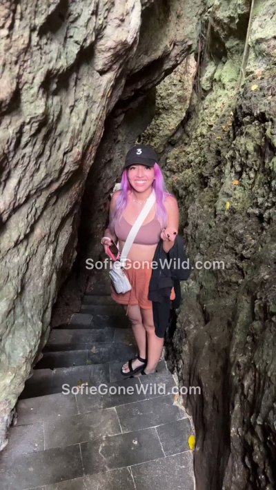 Watch Sofie Gostosa 🍭's leaked NSFW video on TwXstars