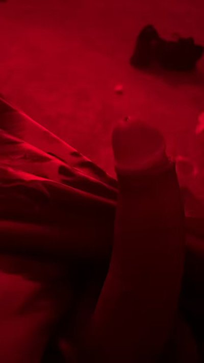 Watch 📦💥🔋's leaked NSFW video on TwXstars