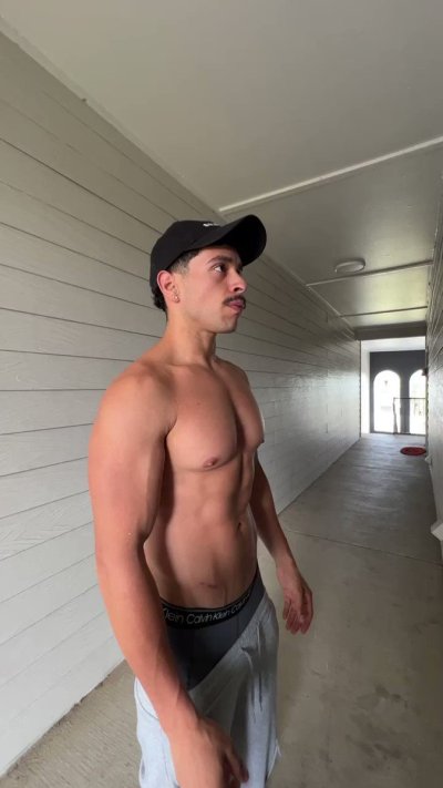 Watch Osvaldo Mireles 👨🏻's leaked NSFW video on TwXstars