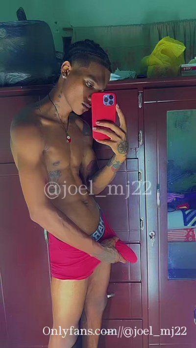 Watch Joel's leaked NSFW video on TwXstars