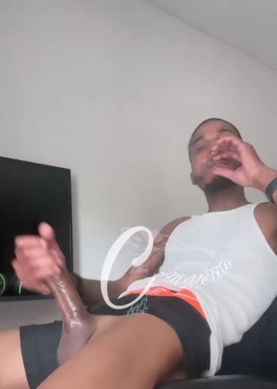 Watch Tito Santana's leaked NSFW video on TwXstars