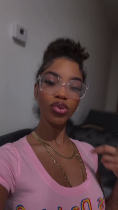 Watch 🤍 princess rozay 🤍's leaked NSFW video on TwXstars