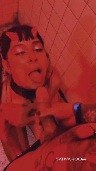 Watch 🔮 Sativa Room 🔥🔮's leaked NSFW video on TwXstars