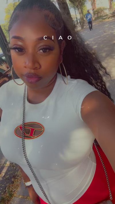 Watch Herrr 🥵's leaked NSFW video on TwXstars