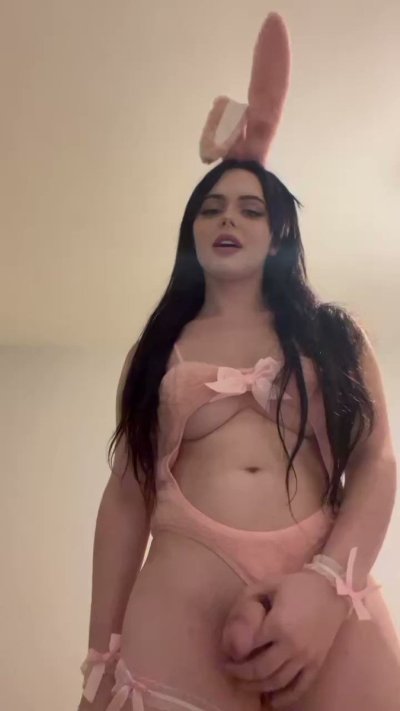 Watch Juneheale's leaked NSFW video on TwXstars