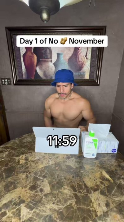 Watch Osvaldo Mireles 👨🏻's leaked NSFW video on TwXstars