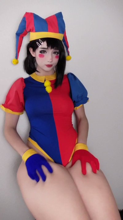 Watch SkyexSummers's leaked NSFW video on TwXstars