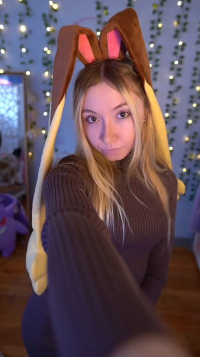 Watch Smores05's leaked NSFW video on TwXstars