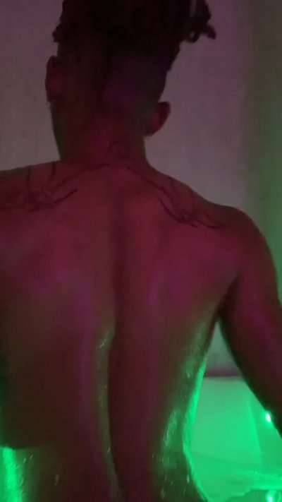 Watch Vice City Star 💫's leaked NSFW video on TwXstars