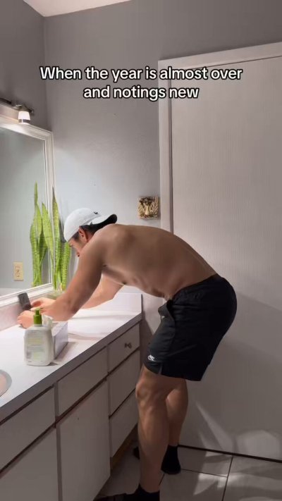 Watch Osvaldo Mireles 👨🏻's leaked NSFW video on TwXstars