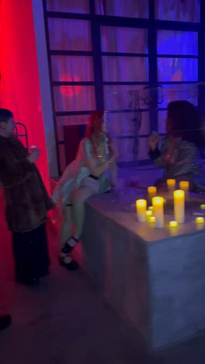 Watch onlyjennafoxx INC's leaked NSFW video on TwXstars