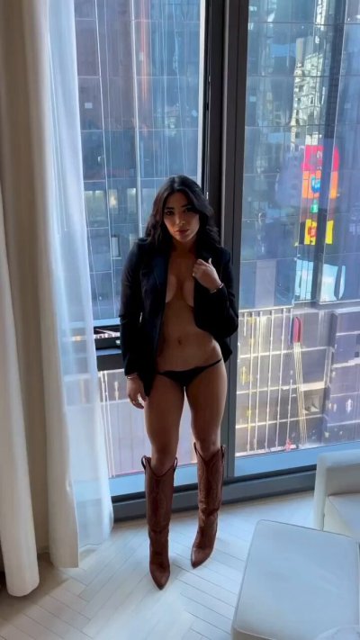 Watch BruLuccas25's leaked NSFW video on TwXstars