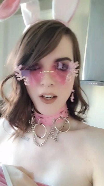 Watch Autumn Rain Free OF Trial 👇's leaked NSFW video on TwXstars