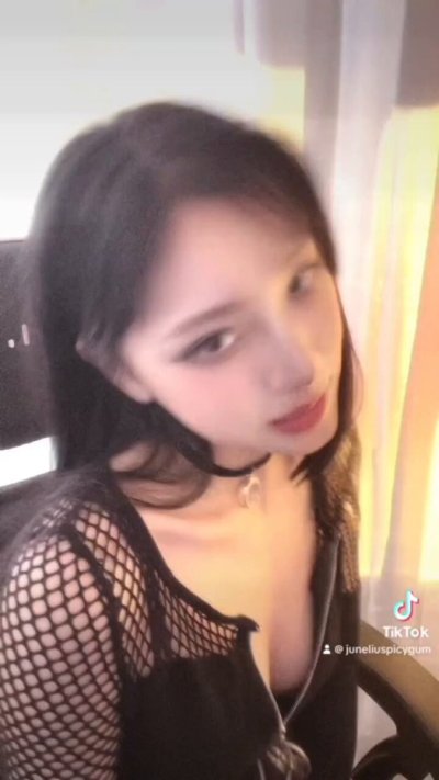 Watch SpicyGum✨'s leaked NSFW video on TwXstars