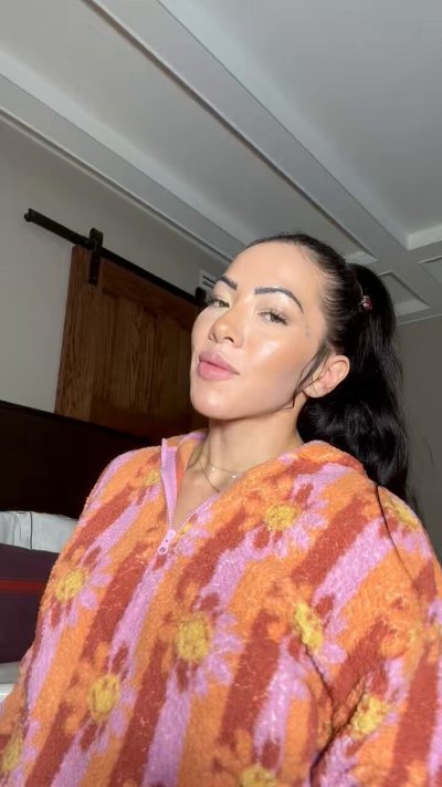 Watch lilkymchiii's leaked NSFW video on TwXstars