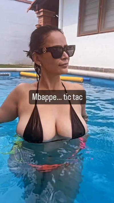 Watch Nanda Reyes 💕's leaked NSFW video on TwXstars