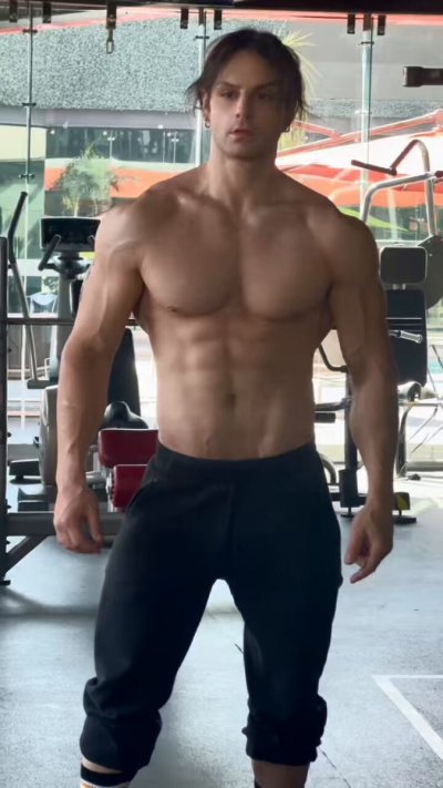 Watch T A R Y N's leaked NSFW video on TwXstars