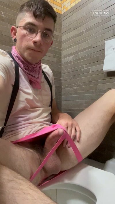 Watch Harrison Todd's leaked NSFW video on TwXstars