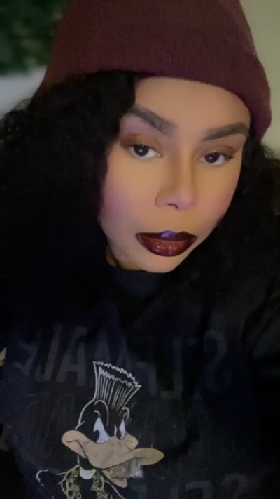 Watch ℳoni's leaked NSFW video on TwXstars