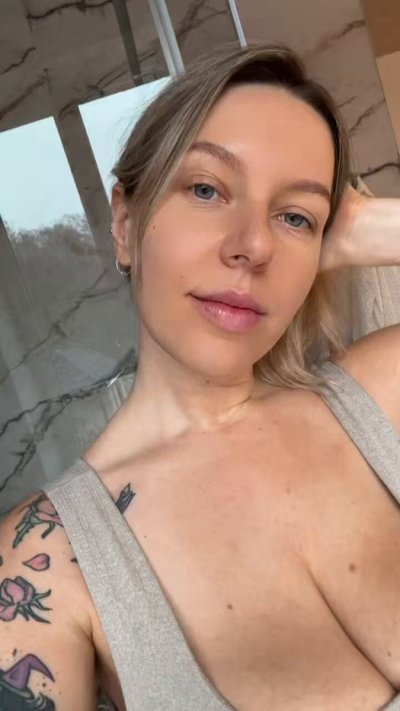 Watch Anna Kochanius's leaked NSFW video on TwXstars