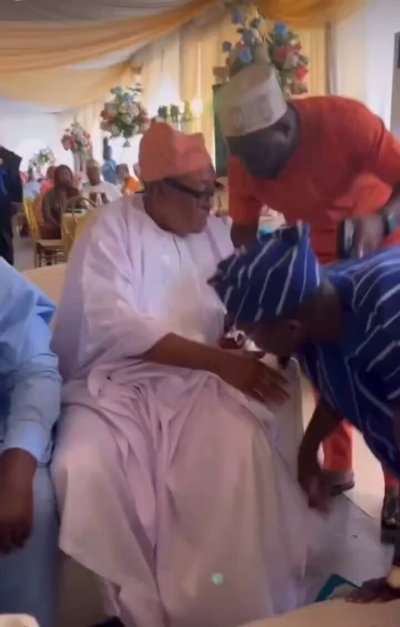 Watch ℤ𝕖𝕖𝕫𝕙𝕦!'s leaked NSFW video on TwXstars