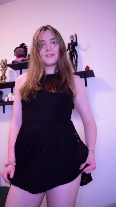 Watch lilxwolfy 🏳️‍⚧️'s leaked NSFW video on TwXstars