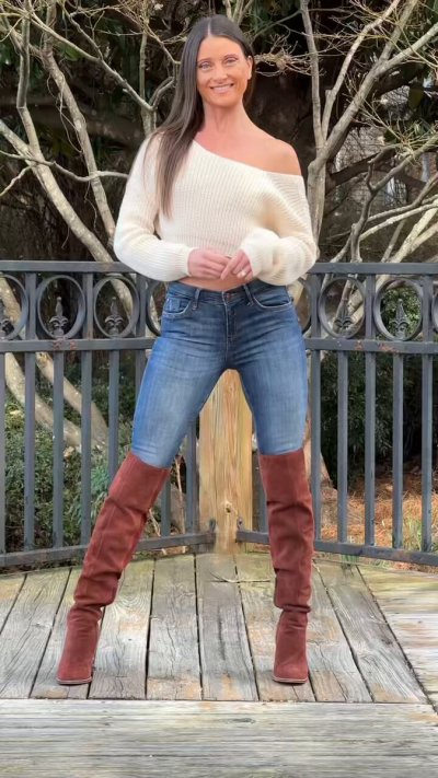 Watch Lisa Bell's leaked NSFW video on TwXstars