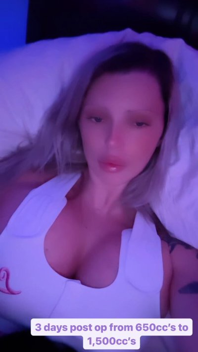 Watch iamY2KBarbie's leaked NSFW video on TwXstars
