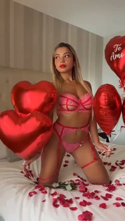 Watch Dafna Dangereux ꙳⸌❤️‍🔥⸍꙳'s leaked NSFW video on TwXstars