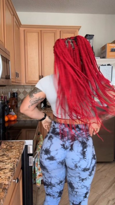 Watch Bambii's leaked NSFW video on TwXstars