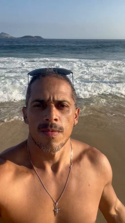 Watch Johnny Louis's leaked NSFW video on TwXstars