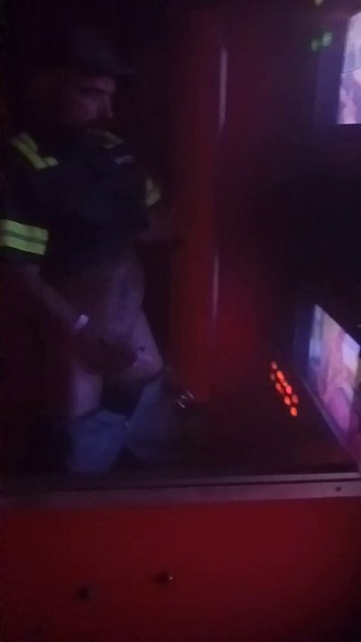 Watch hardworkertn's leaked NSFW video on TwXstars