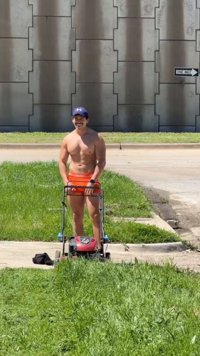 Watch Osvaldo Mireles 👨🏻's leaked NSFW video on TwXstars