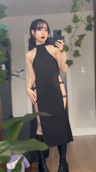 Watch huni 🍯's leaked NSFW video on TwXstars