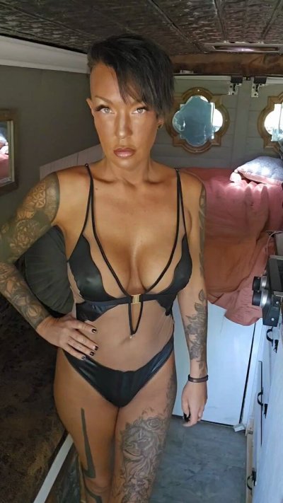 Watch Gypsyundersupervised's leaked NSFW video on TwXstars