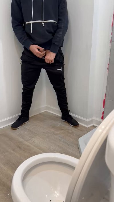 Watch SquirtDaddy's leaked NSFW video on TwXstars